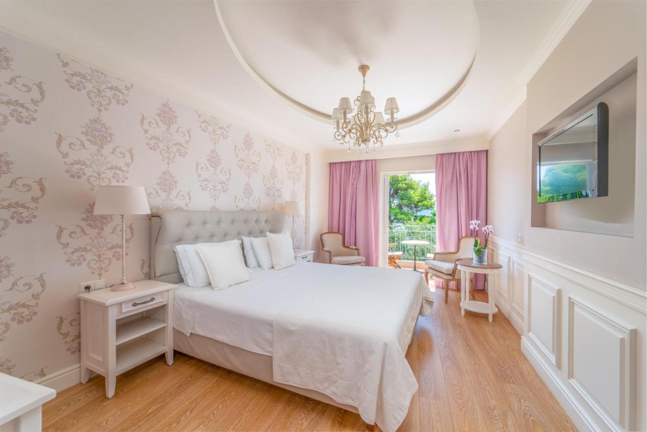 Orion Hotel Nidrí Kültér fotó